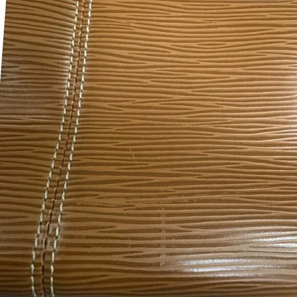 LOUIS VUITTON Brown Leather Shoulder Bag - Picture 9 of 12